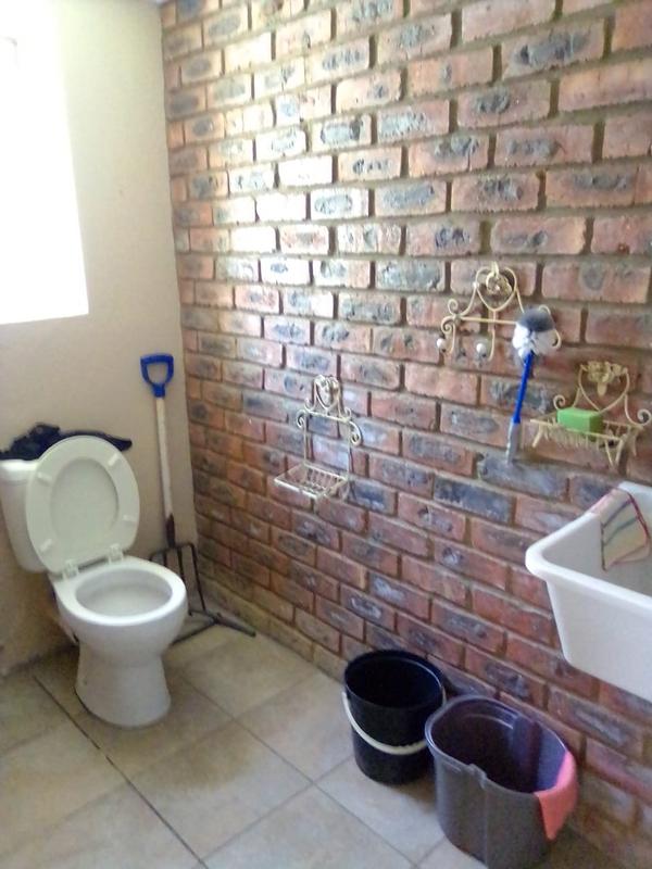 2 Bedroom Property for Sale in Albertinia Western Cape